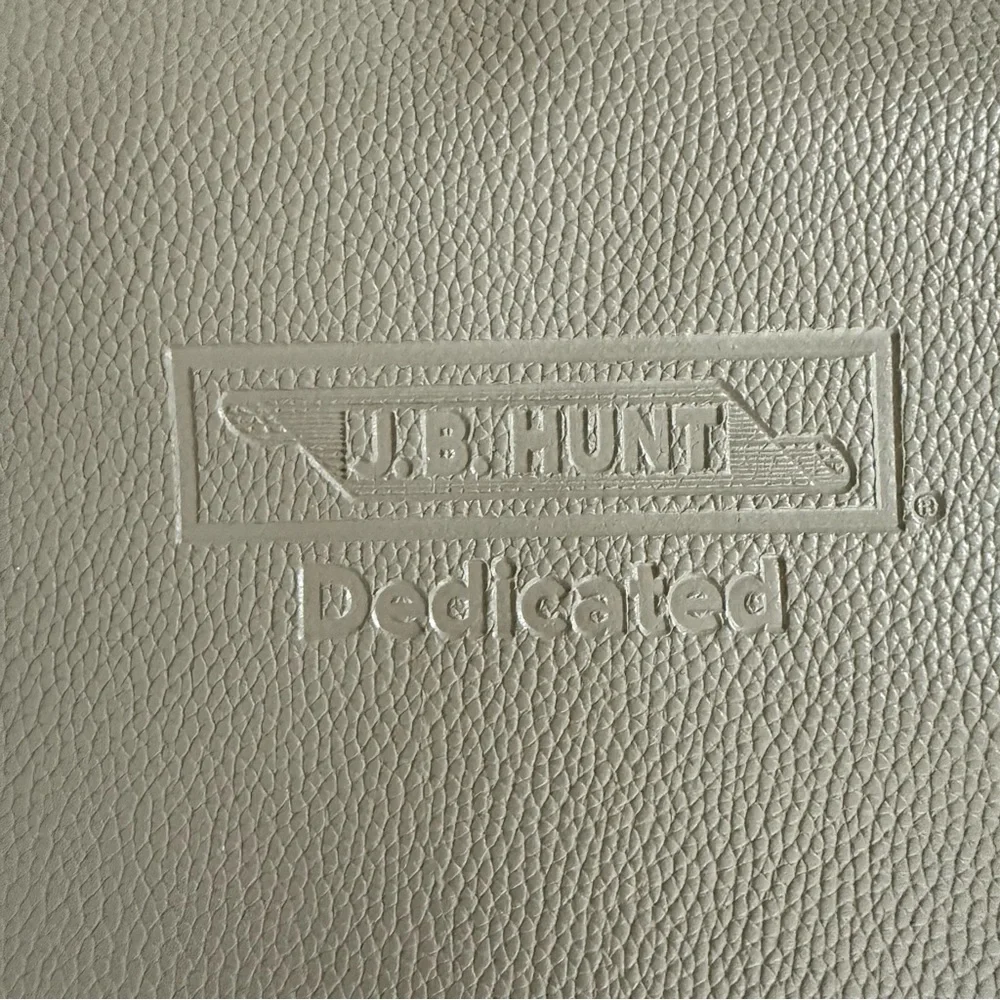 NEW Bugatti Computer Bag‎ Messenger Crossbody Briefcase JB Hunt Pebbled Taupe